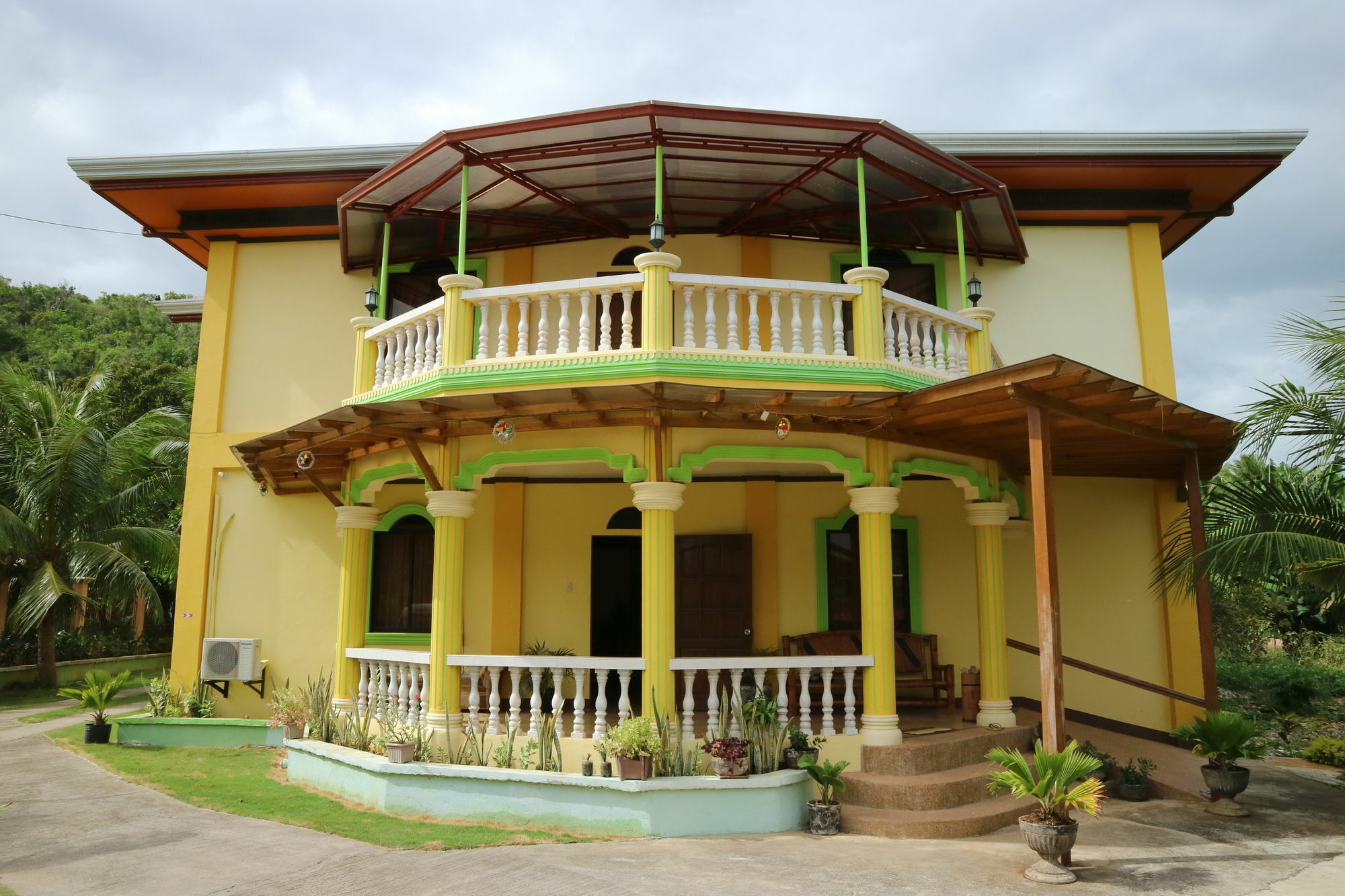 Oyo 422 Villa Emilia Pension House Panglao Exterior foto